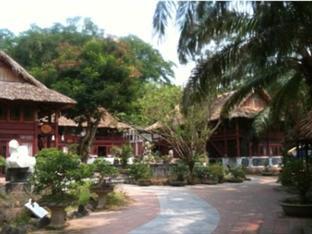 V Star Resort Hòa Bình Buitenkant foto
